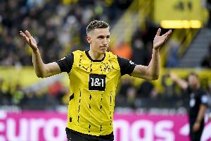 体育赛事-德天空：施洛特贝克半月板被缝合&amp;未完全切除，预计约缺席六个月